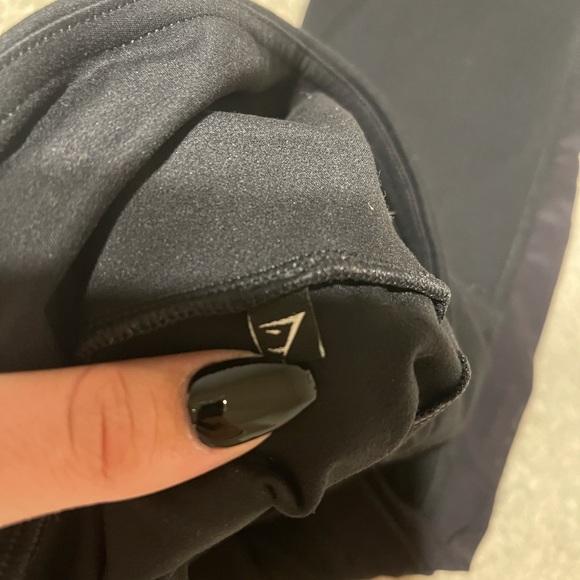 Black gymshark leggings - Picture 5 of 6